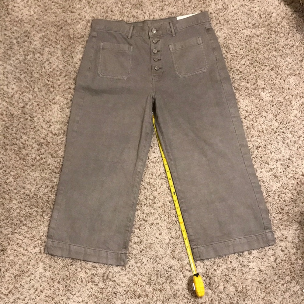 American Eagle - NWT.- Wide Leg Crop size 14